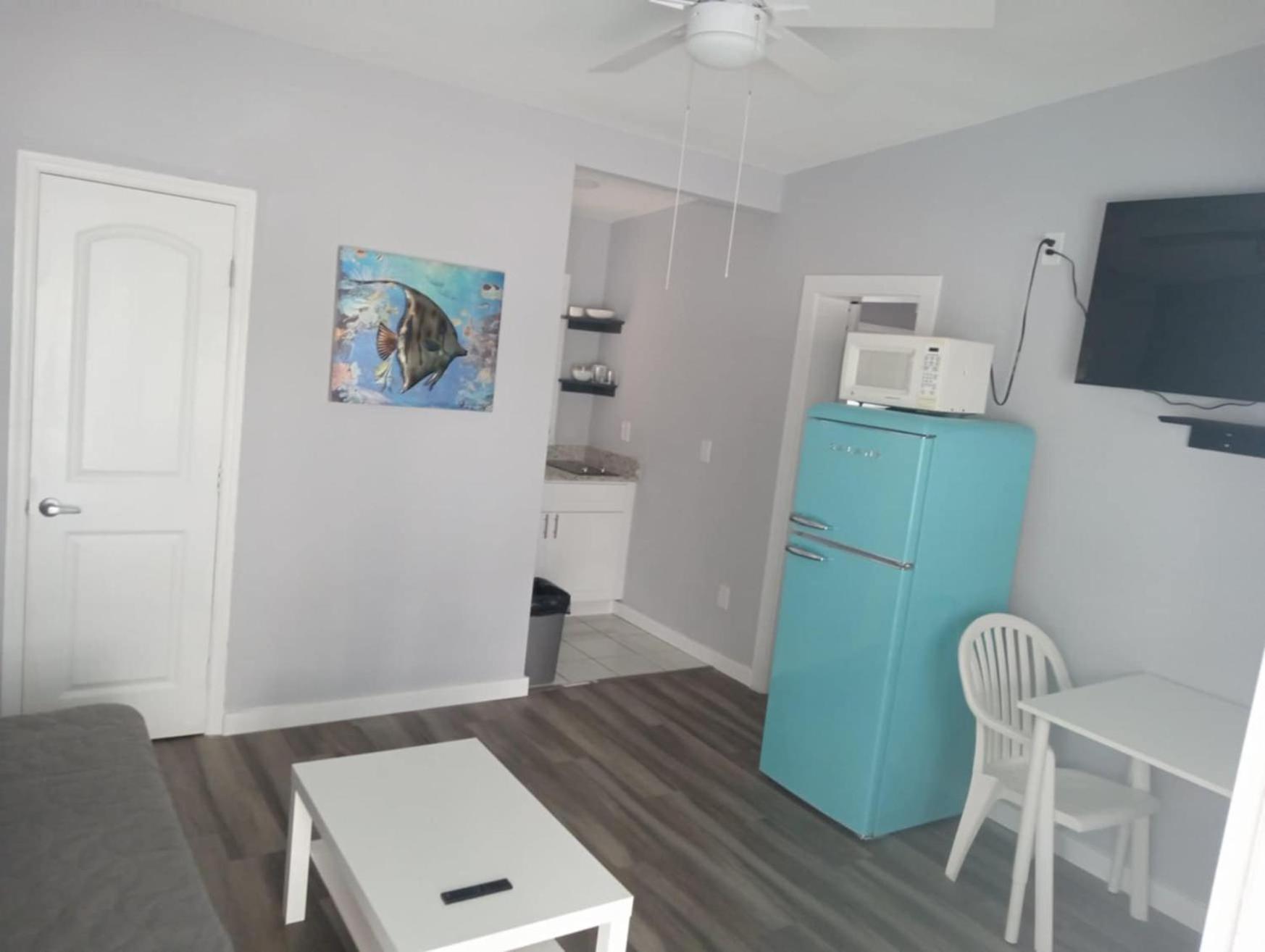 Tropical Sky Ranch Motel Clearwater Beach Exterior foto